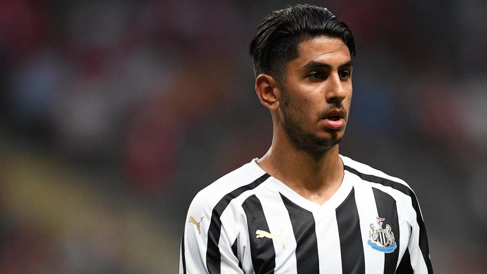 Newcastle forward Ayoze Perez